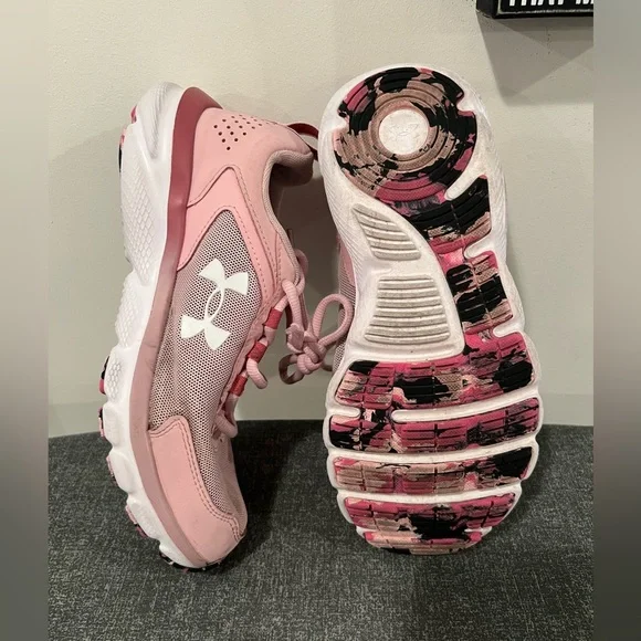 UNDER ARMOUR women pink sneakers/size 7.5 - Picture 7 of 10